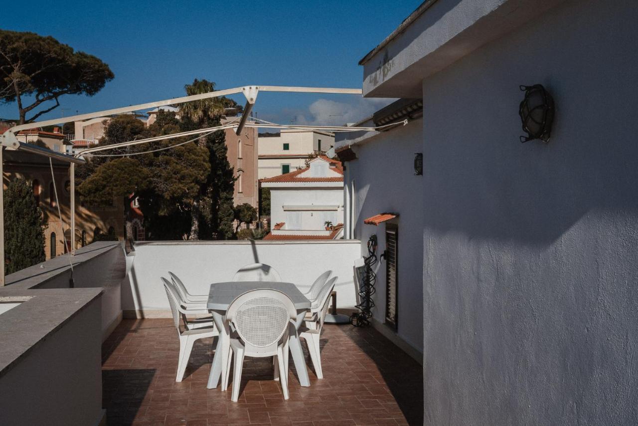 Be Your Home - Appartamento 4 Camere Sul Mare Scesa Al Mare Privata Santa Marinella Εξωτερικό φωτογραφία